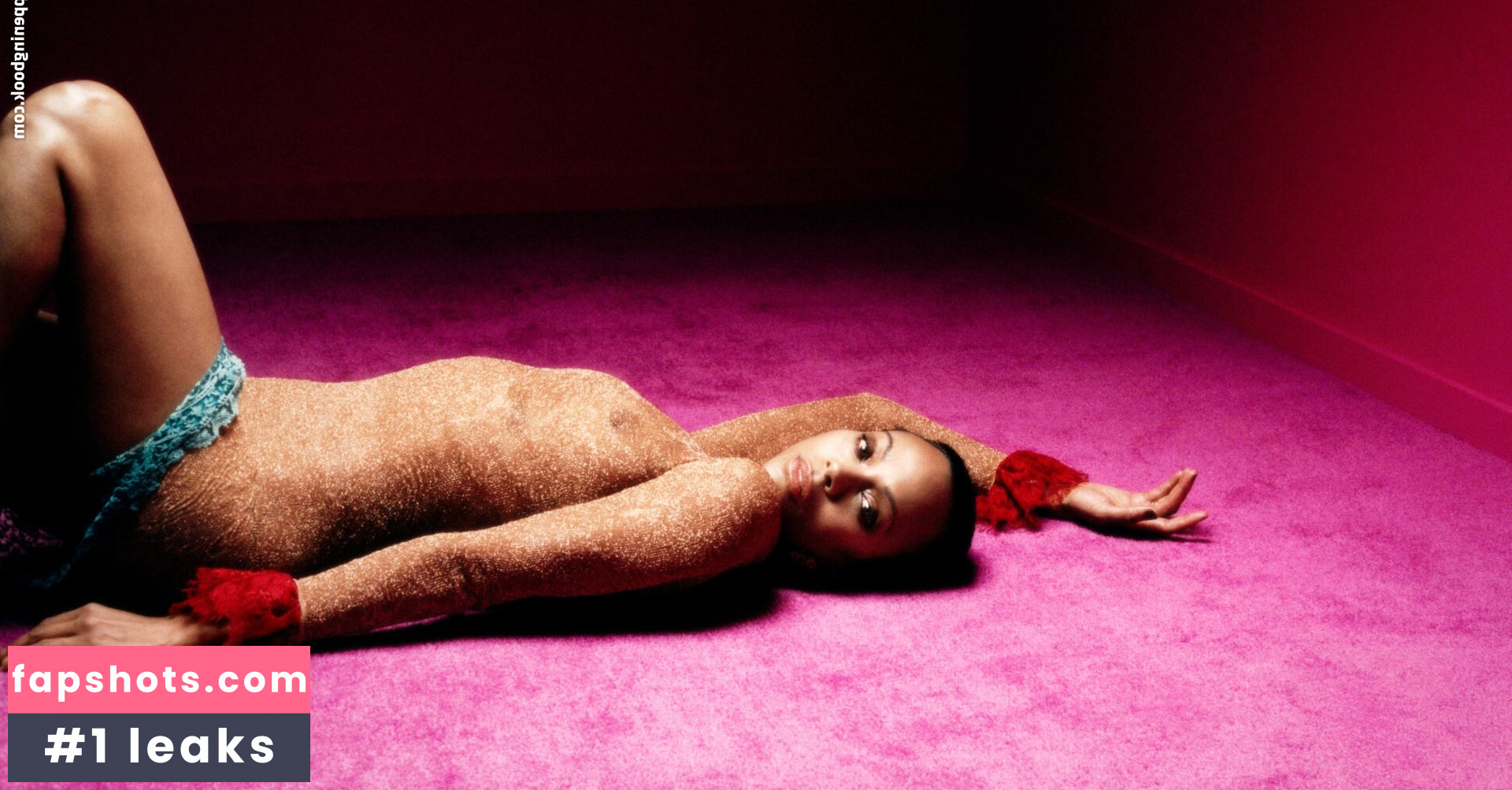 Zoe Saldana gallery photo #20