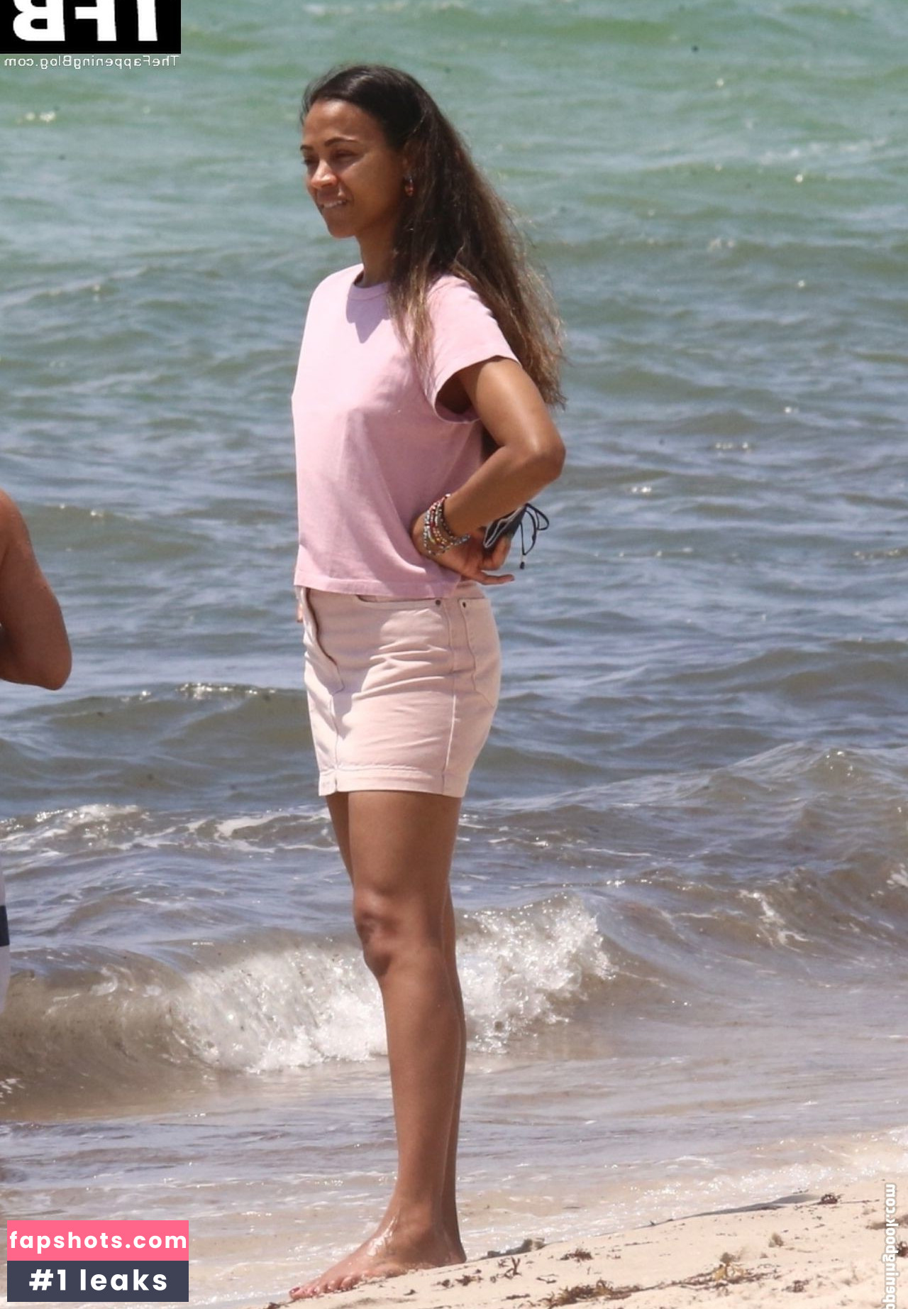 Zoe Saldana gallery photo #201