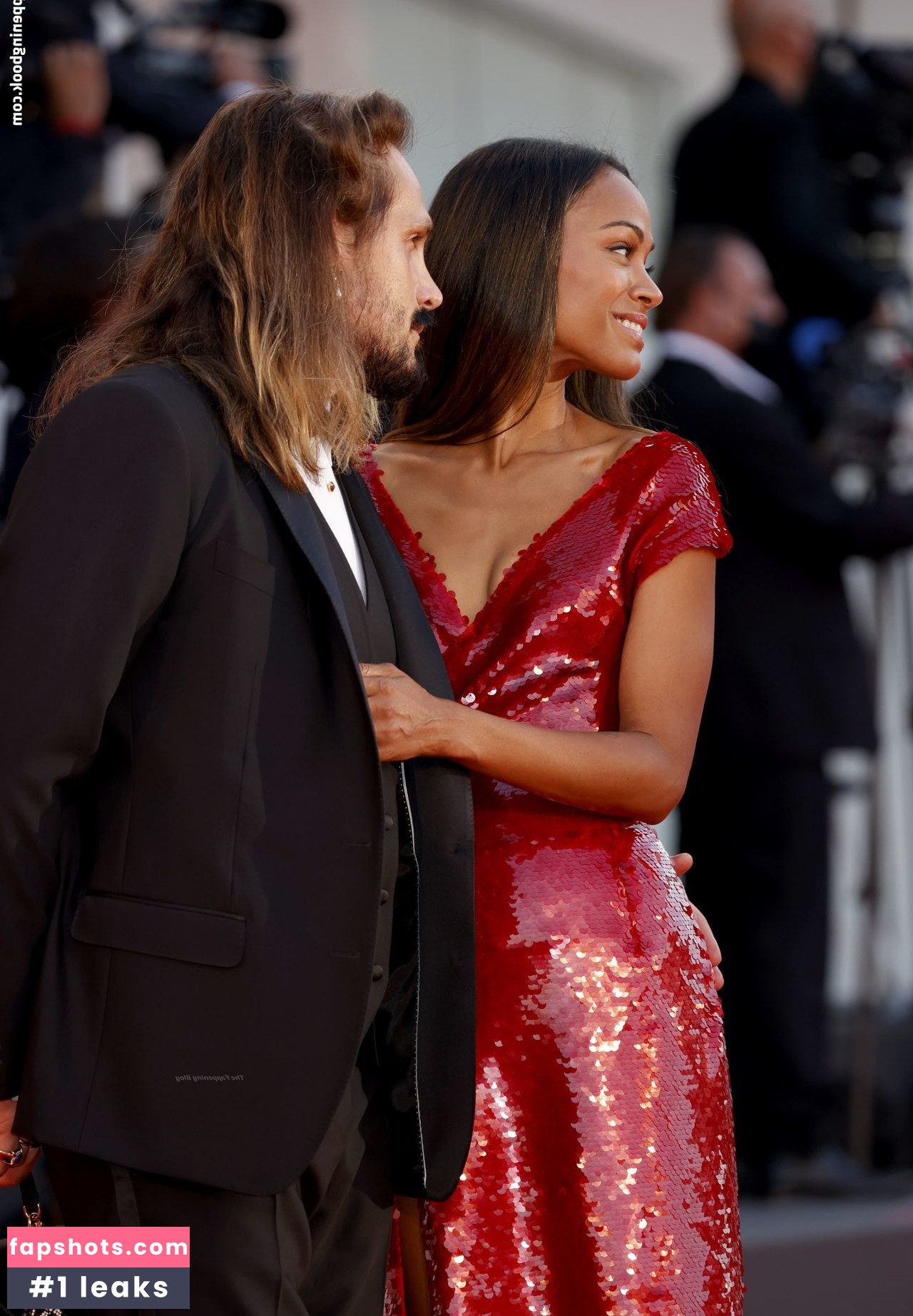 Zoe Saldana gallery photo #209