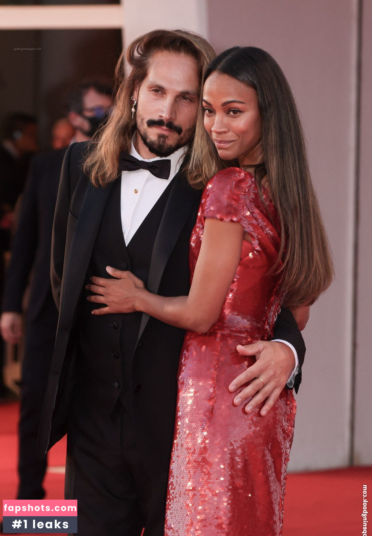 Zoe Saldana gallery photo #231