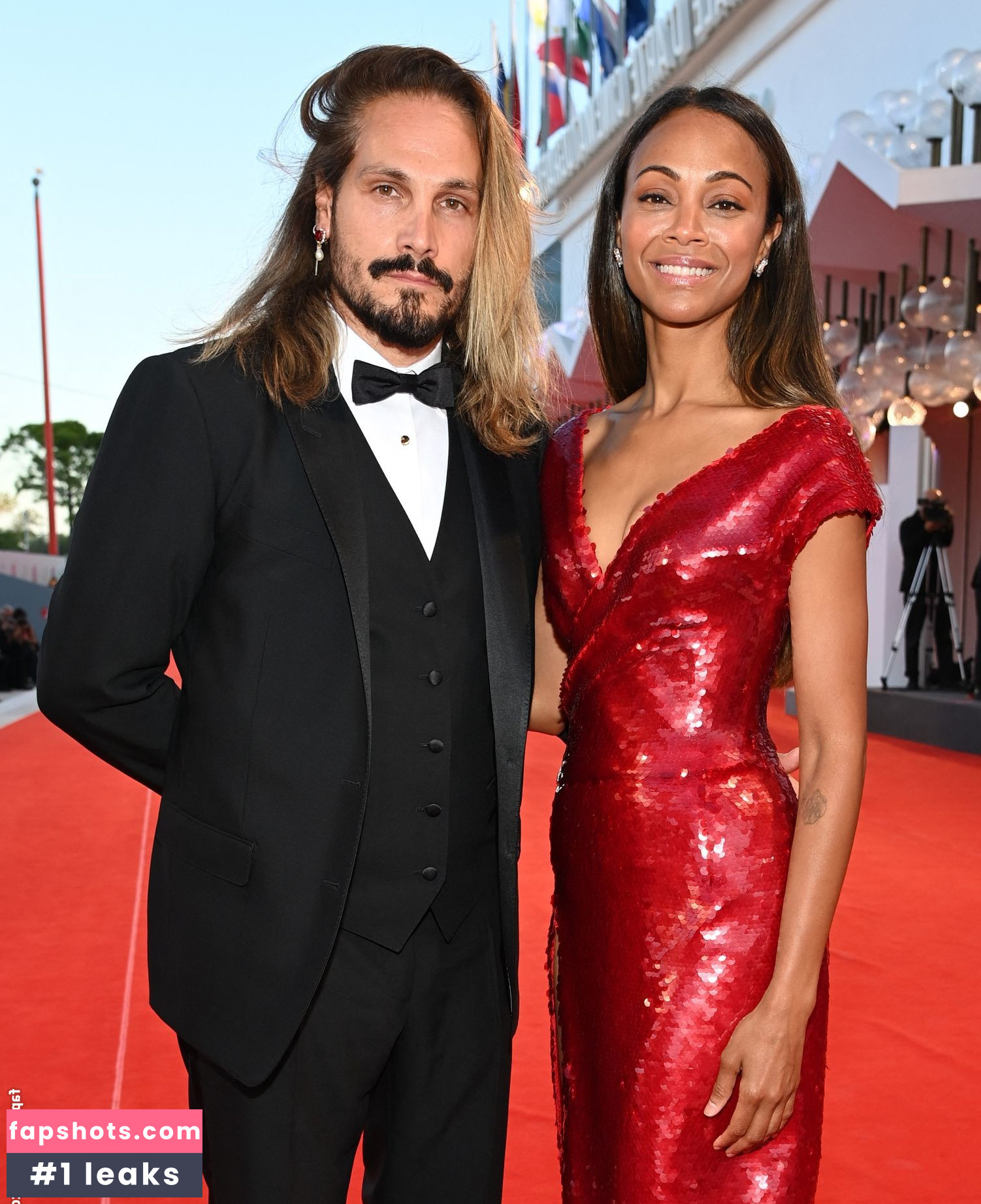 Zoe Saldana gallery photo #242