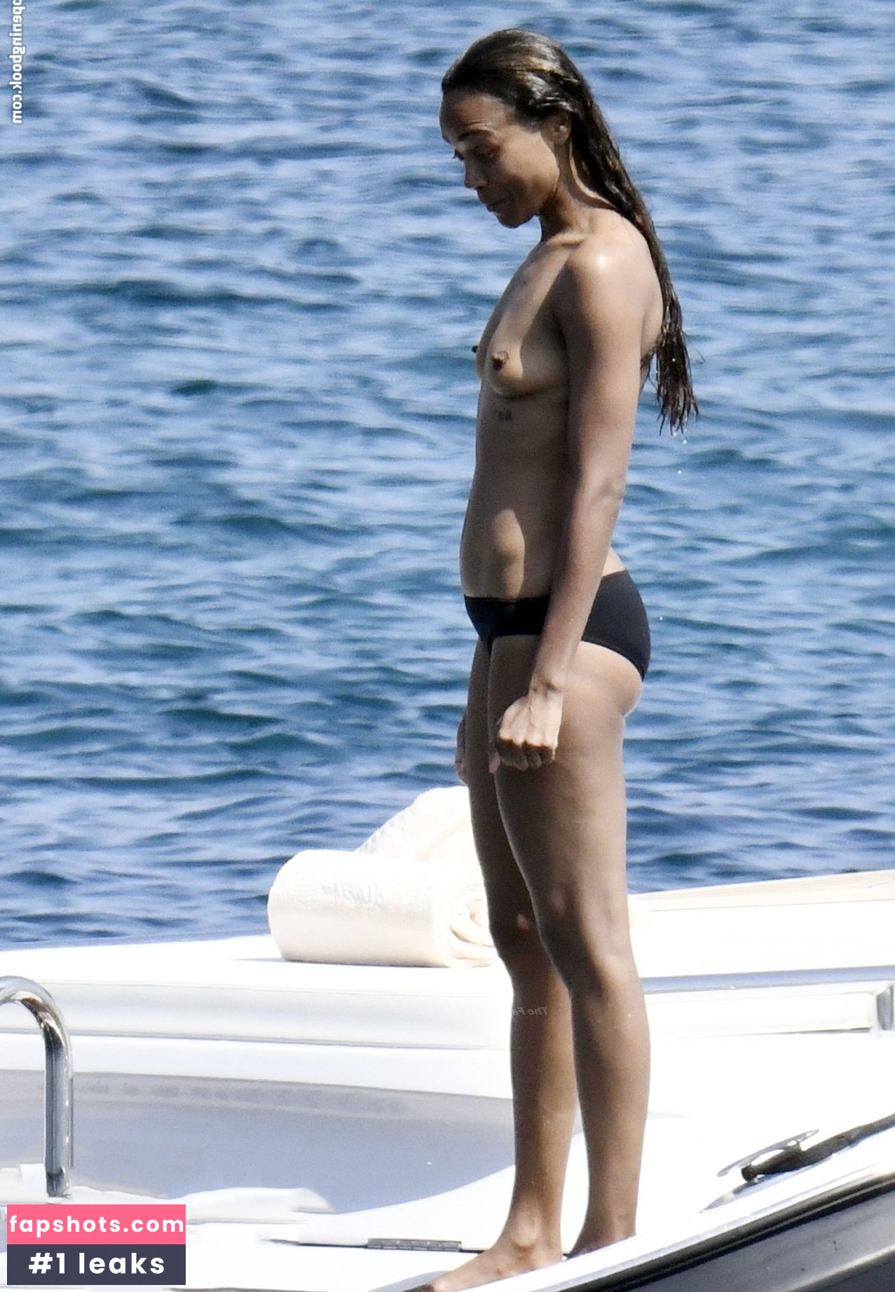 Zoe Saldana gallery photo #257