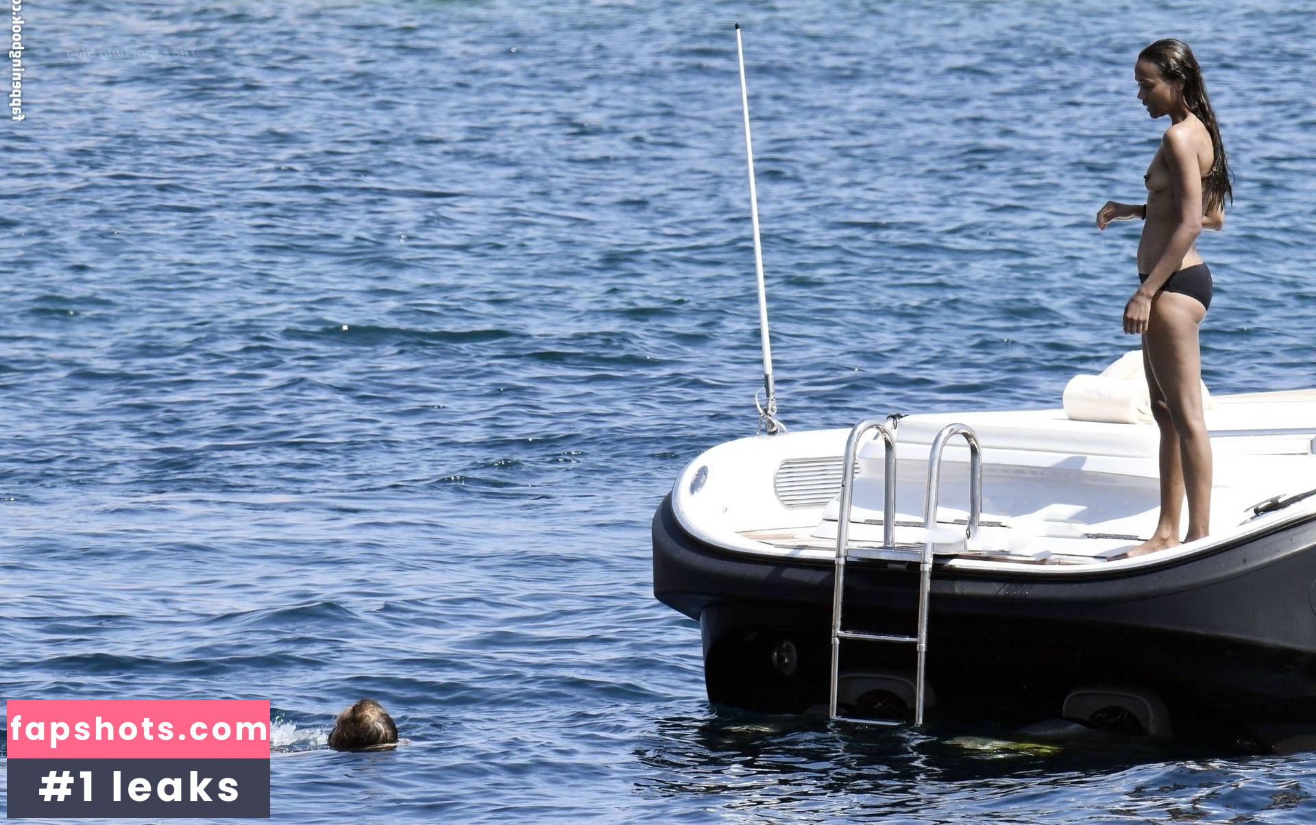 Zoe Saldana gallery photo #258