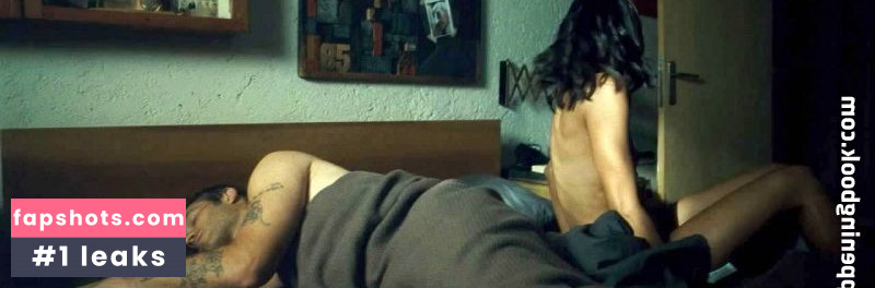 Zoe Saldana gallery photo #268