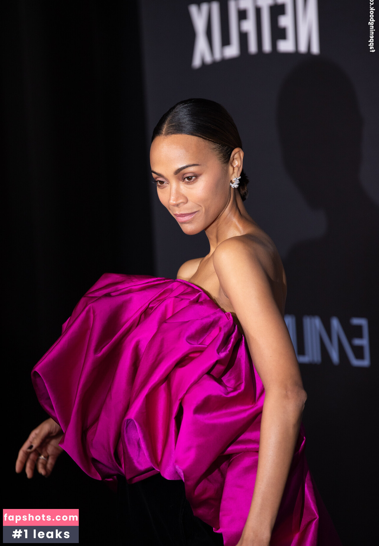 Zoe Saldana gallery photo #60