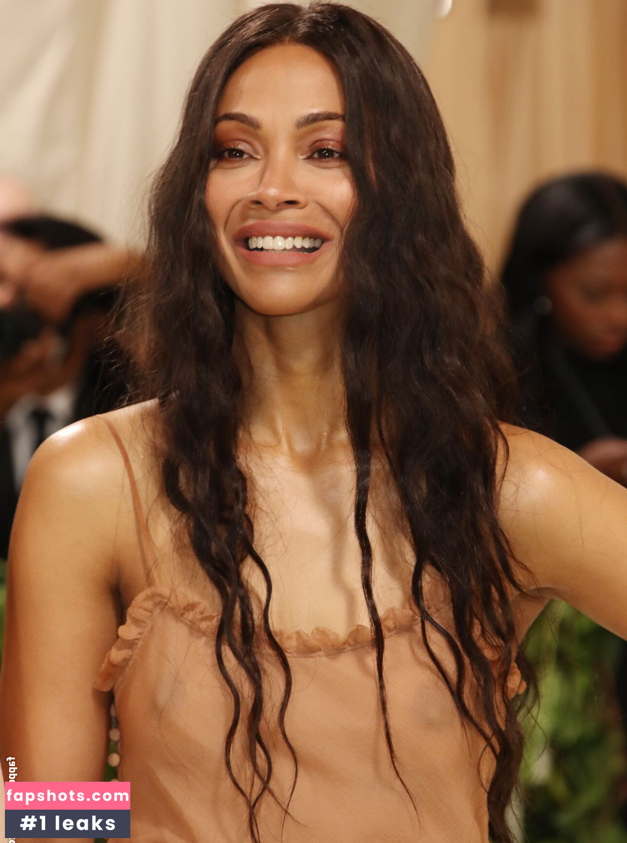 Zoe Saldana gallery photo #94