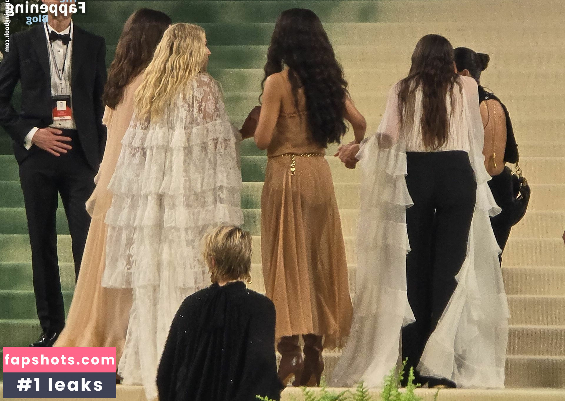 Zoe Saldana gallery photo #97