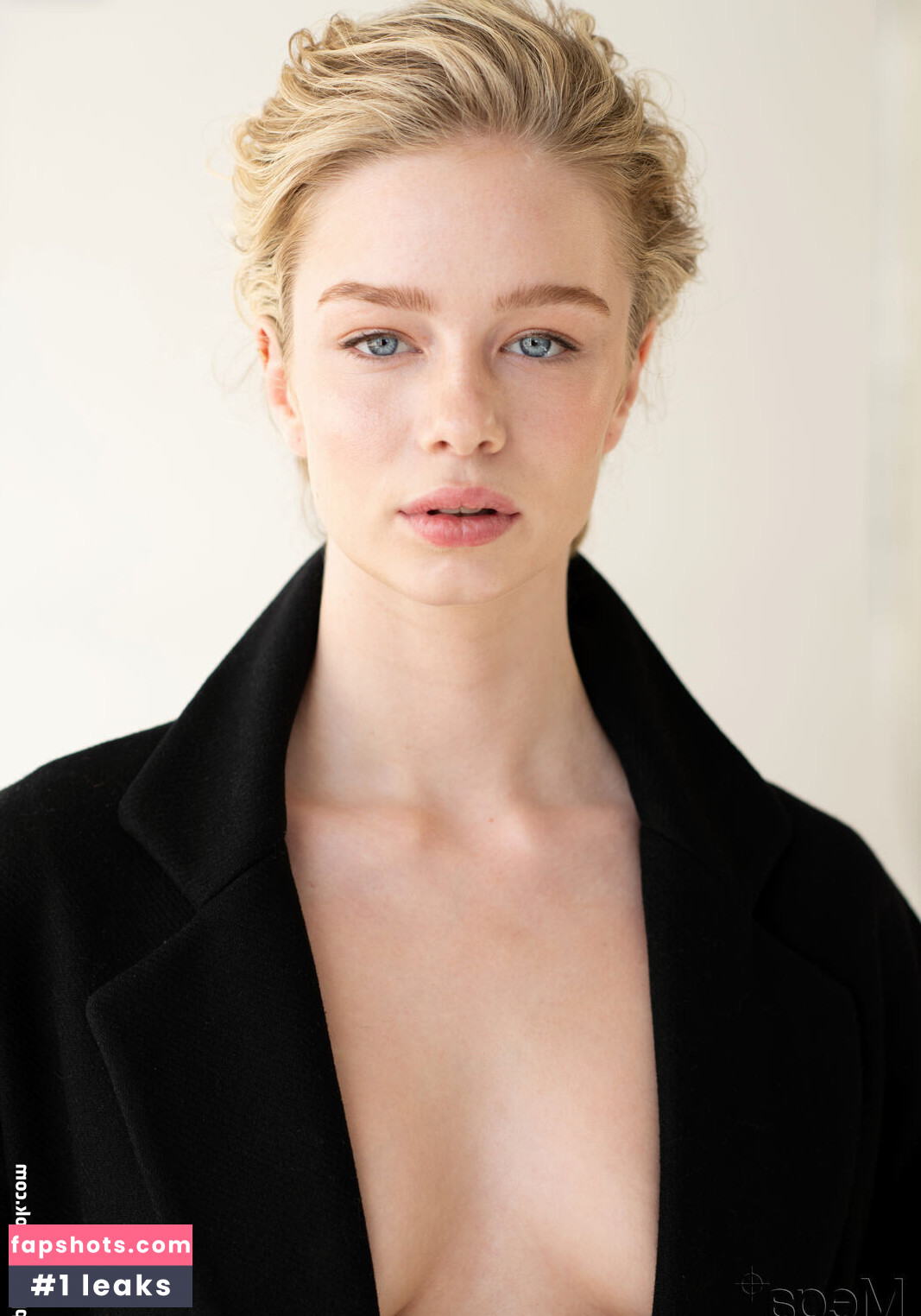 Zoe Salome Saip Nude Leaks OnlyFans Photos #21 - LeakJerk