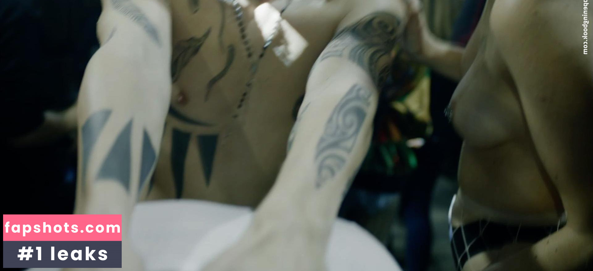 Zoe Steinbrenner gallery photo #12