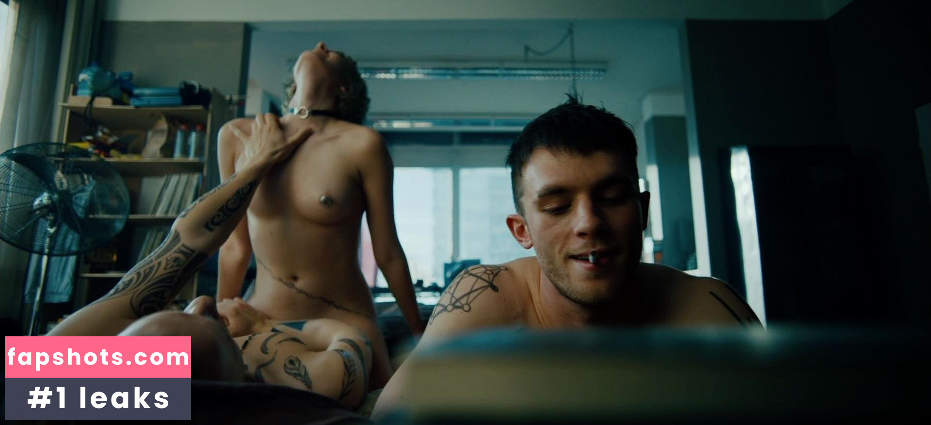 Zoe Steinbrenner gallery photo #16