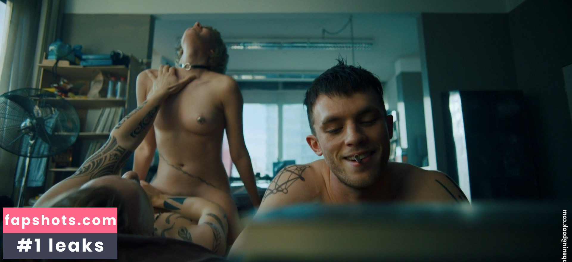 Zoe Steinbrenner gallery photo #10