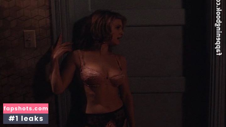 Zoe Trilling gallery photo #14