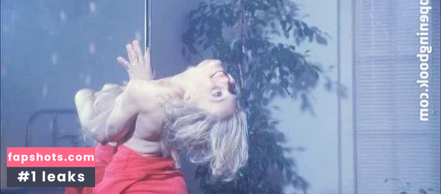 Zoe Trilling gallery photo #24