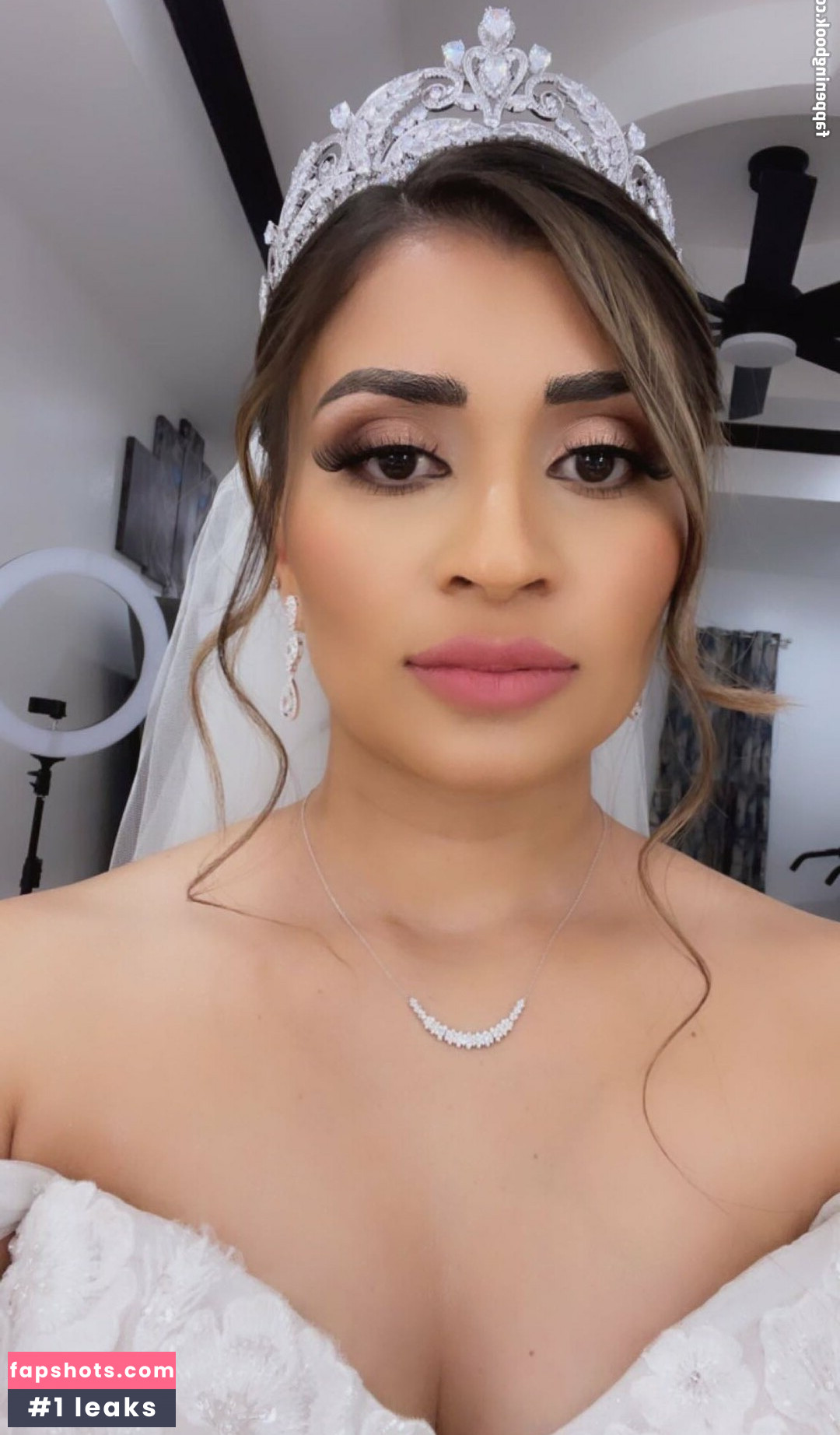 Zoe Victoria Suazo gallery photo #14