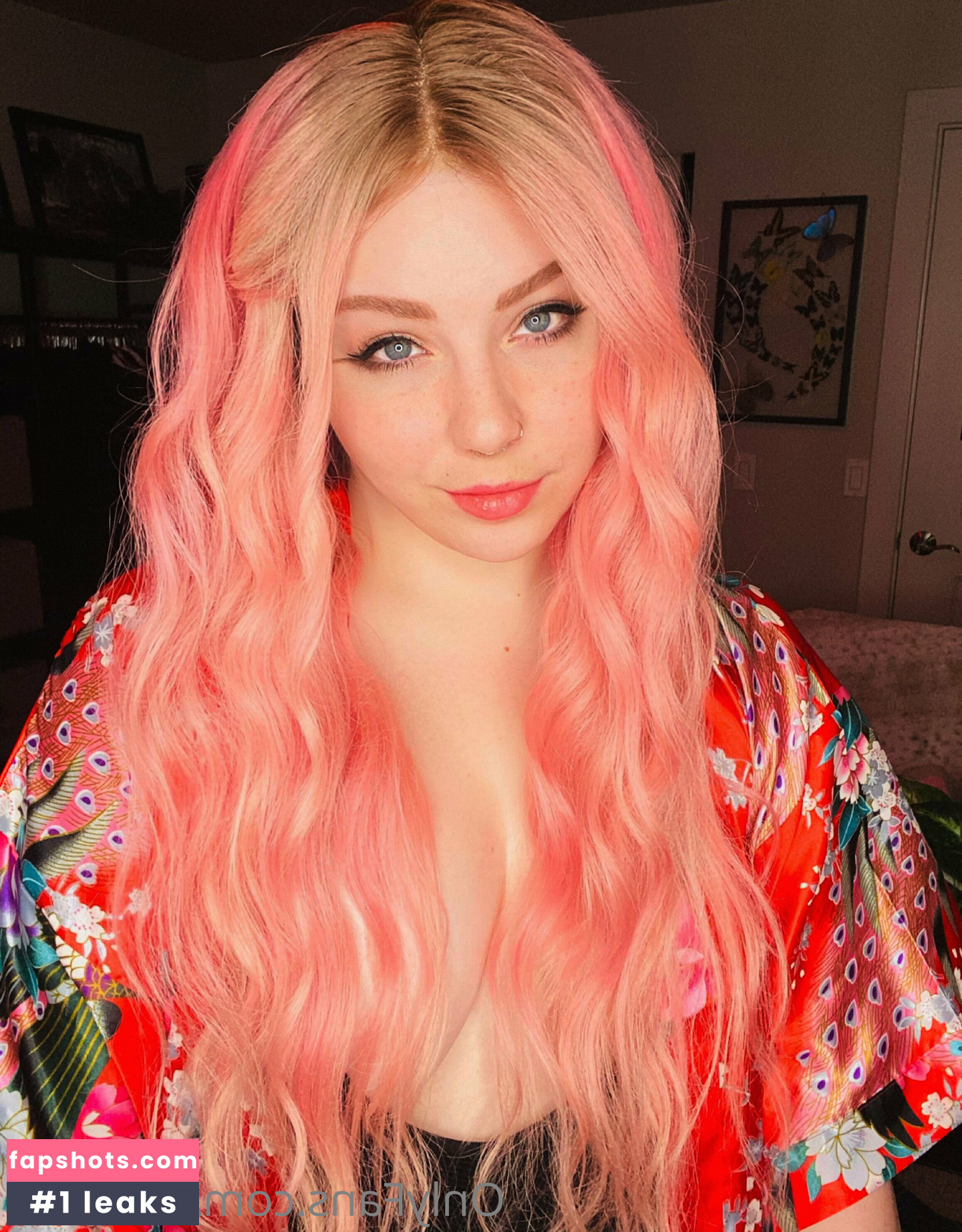 ZoeCatfu gallery photo #25