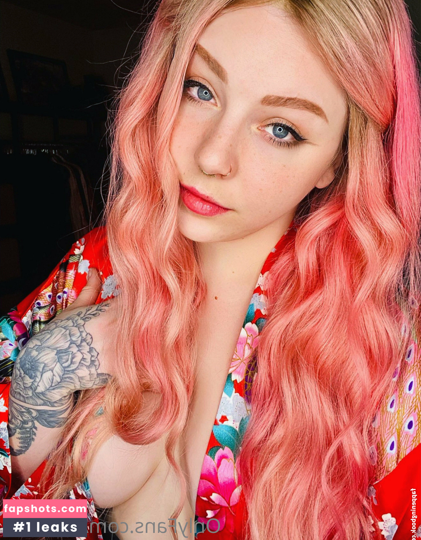 ZoeCatfu gallery photo #28