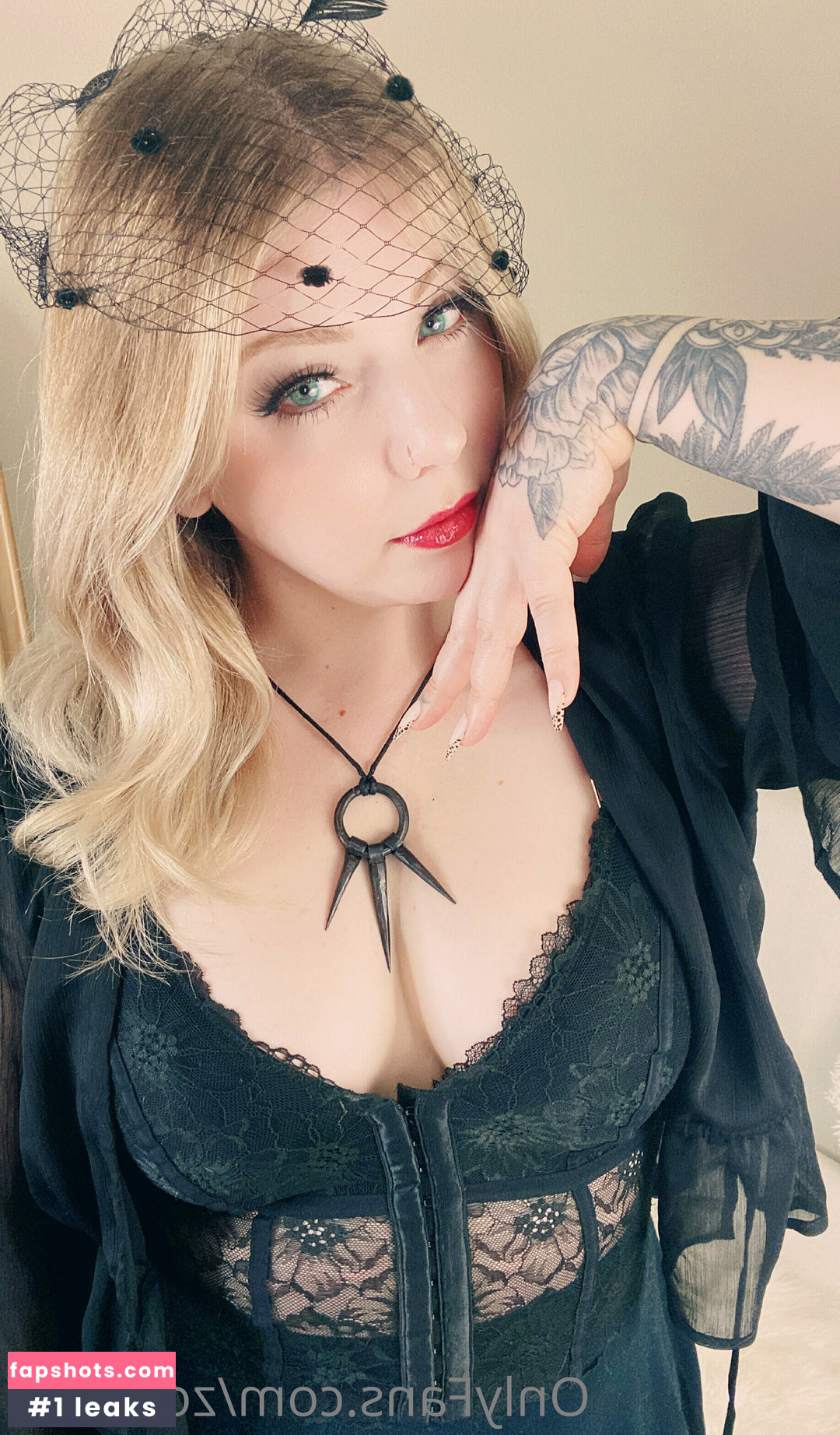 ZoeCatfu gallery photo #34