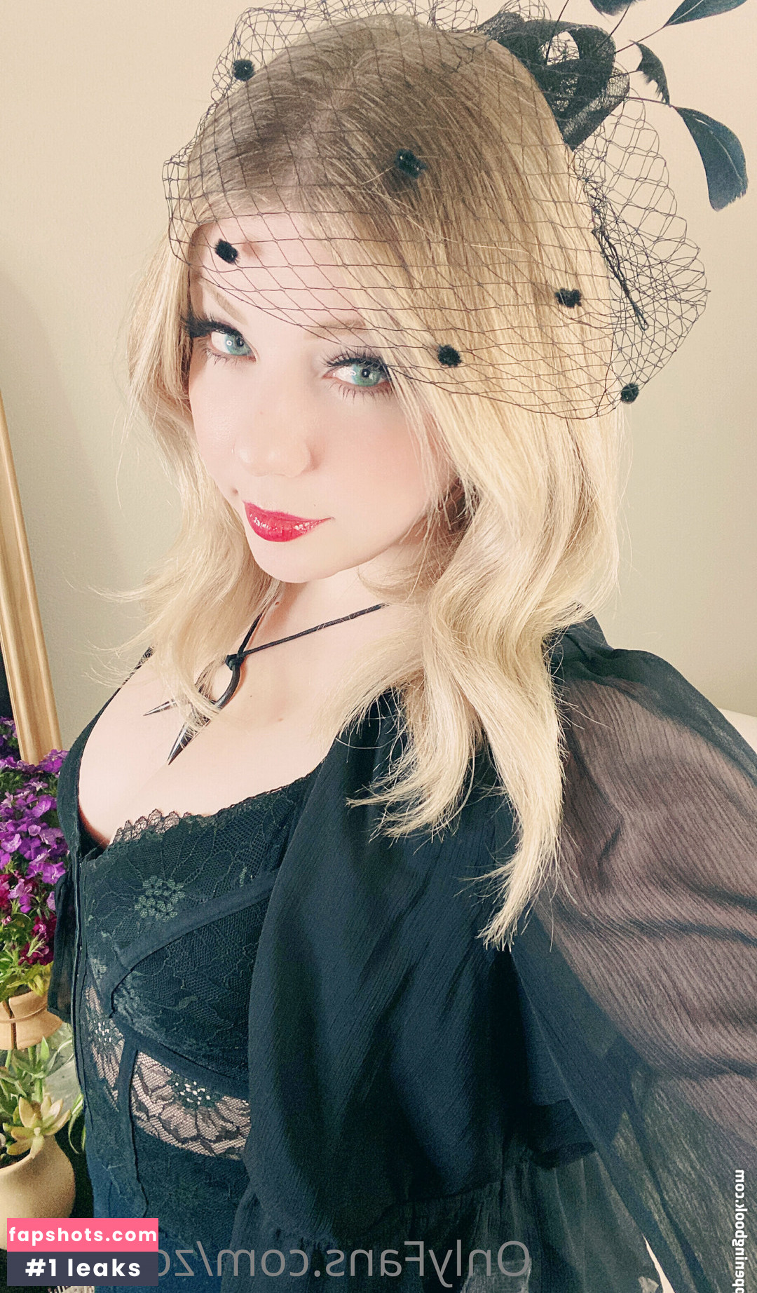 ZoeCatfu gallery photo #38