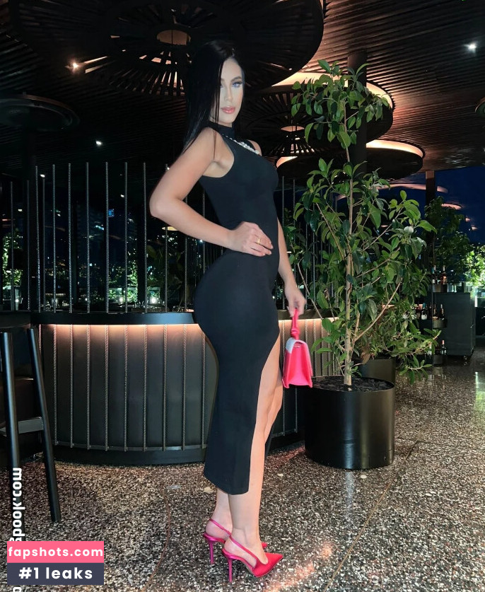 ZoeConnorrs gallery photo #8