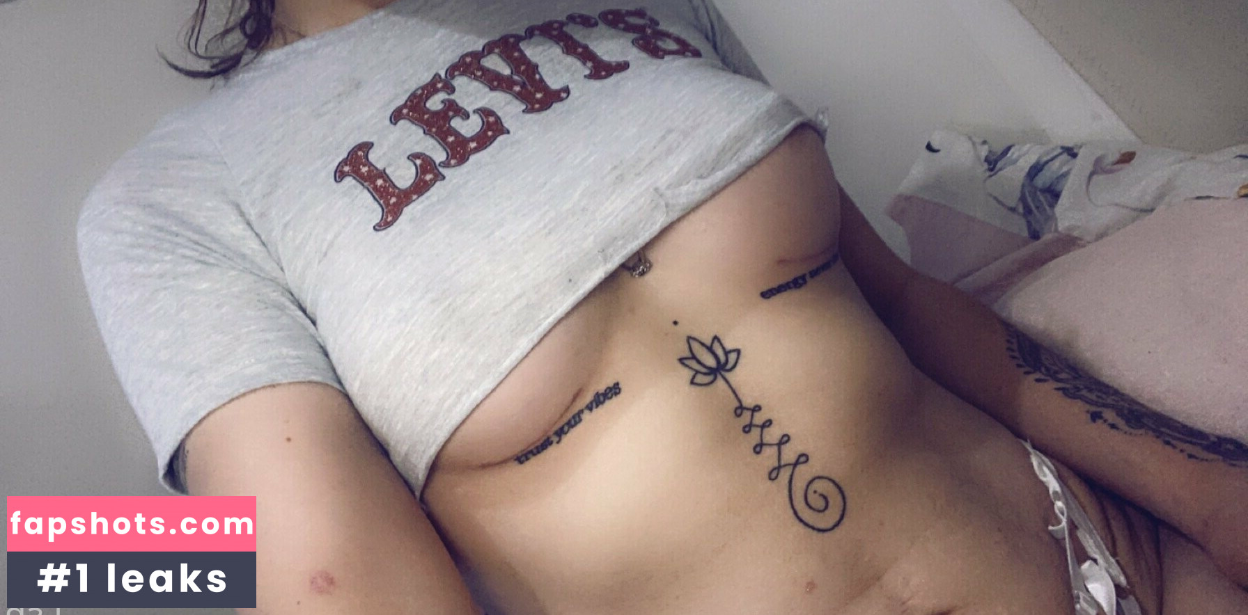 zoee12 gallery photo #25