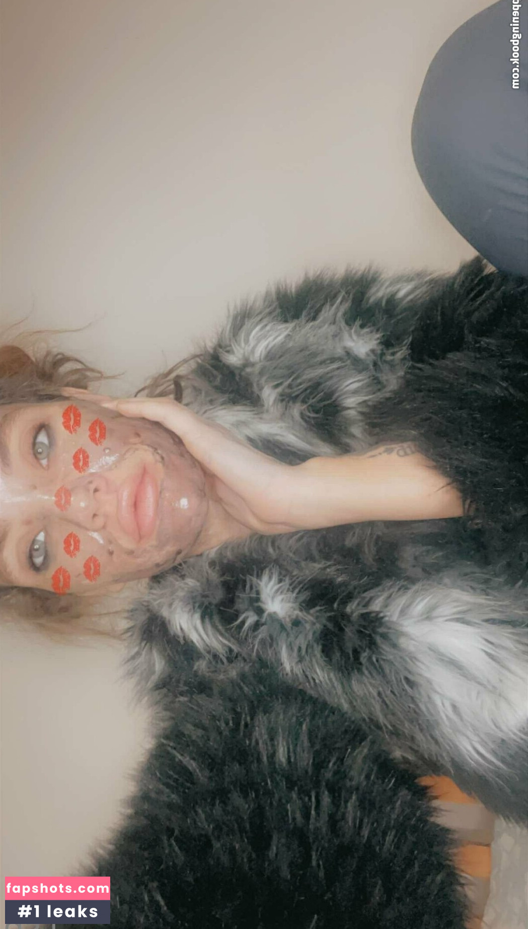 zoee12 gallery photo #8