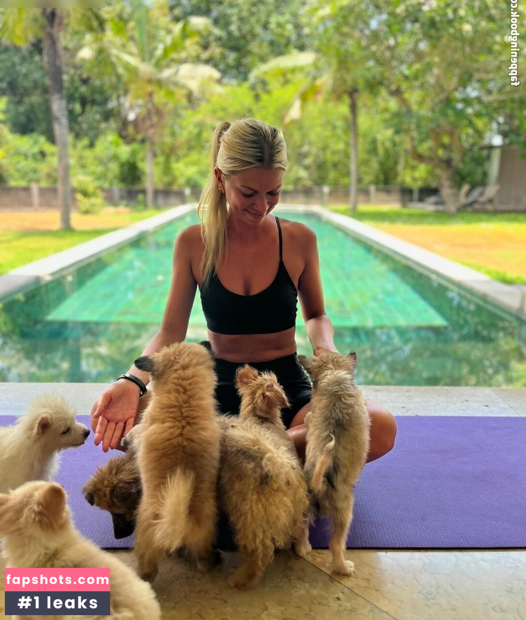 zoejoana Nude Leaks OnlyFans Photos #5 - LeakJerk