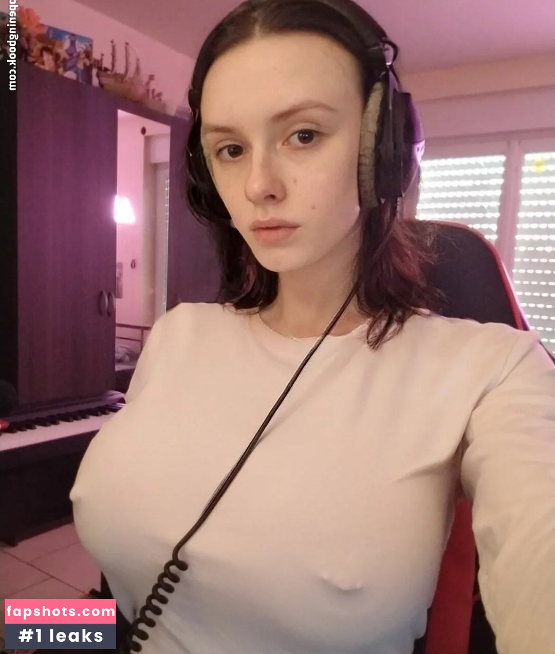 Zoepcbh gallery photo #15