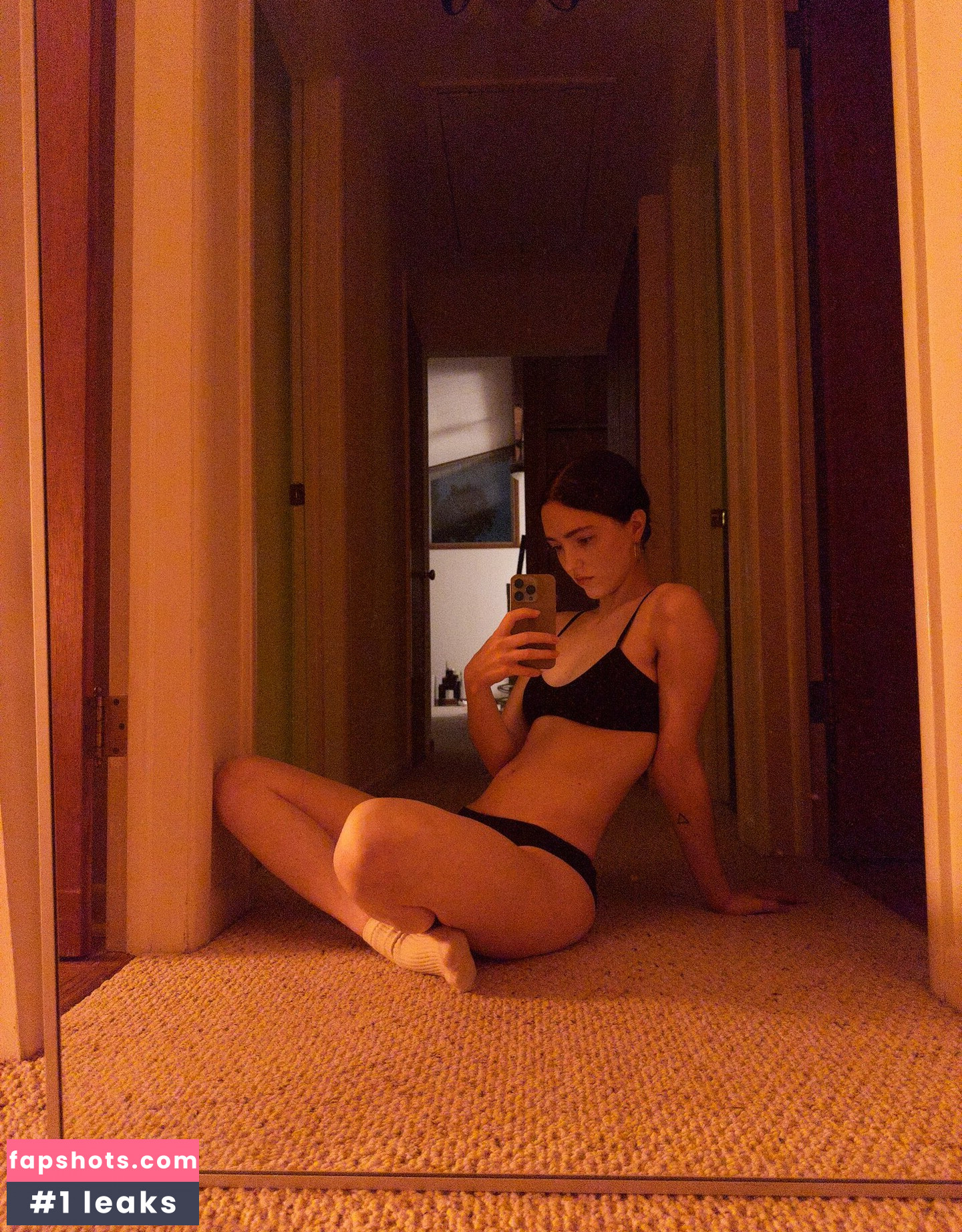 zoeplzshutup gallery photo #12