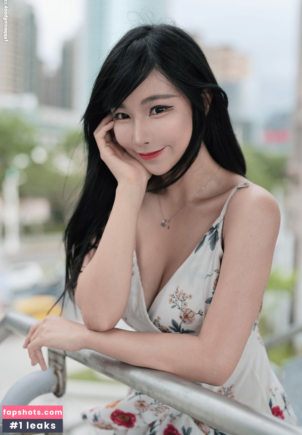 Zoeso gallery photo #116