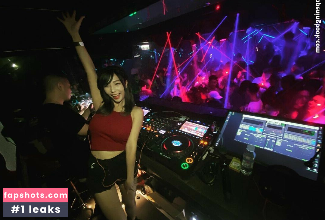 Zoeso gallery photo #244