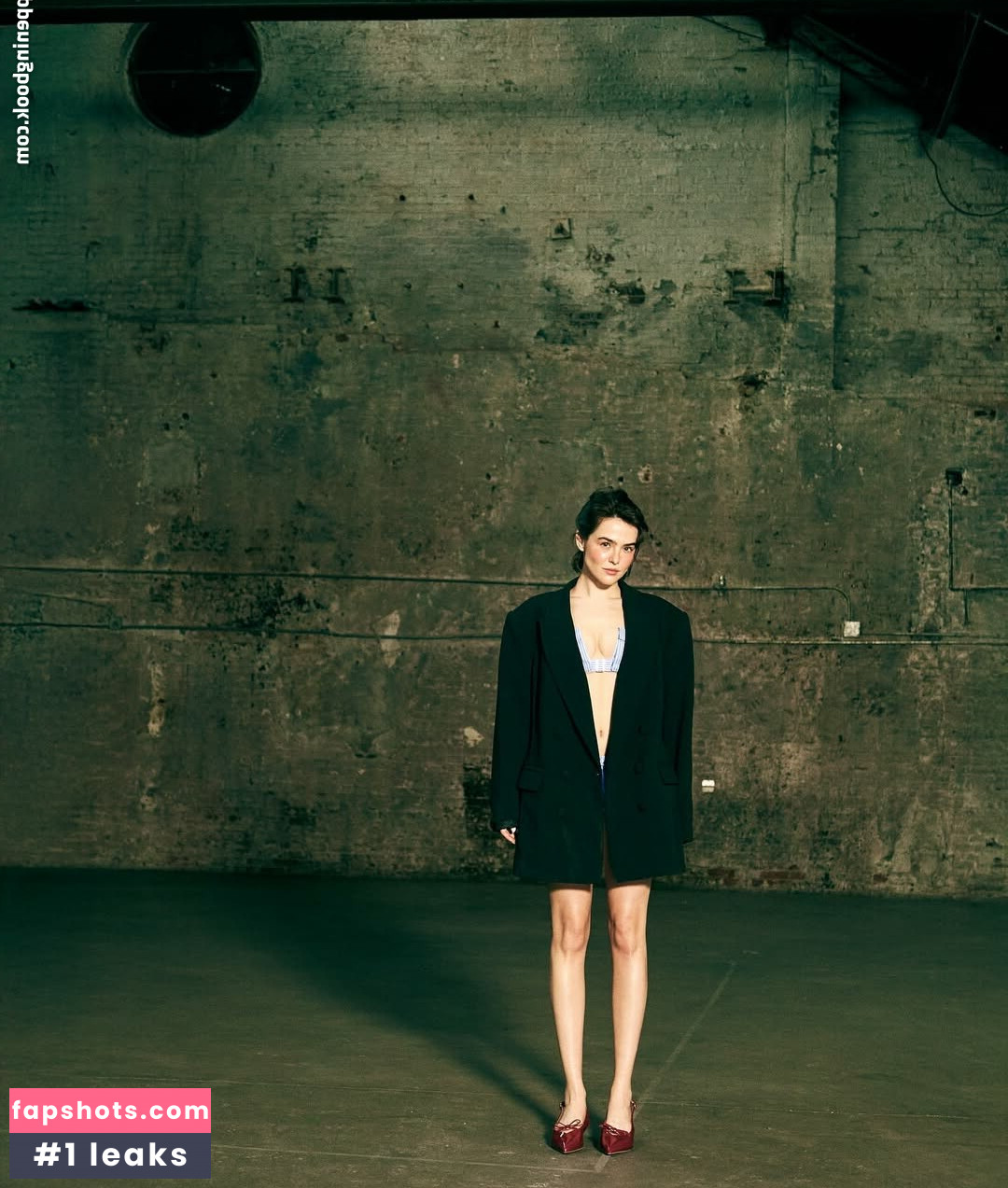 Zoey Deutch gallery photo #128