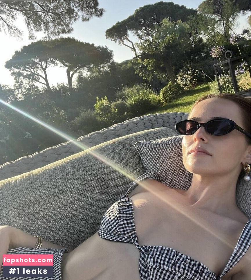 Zoey Deutch Nahé úniky fotek pouze od fanoušků #193 - Fapshots