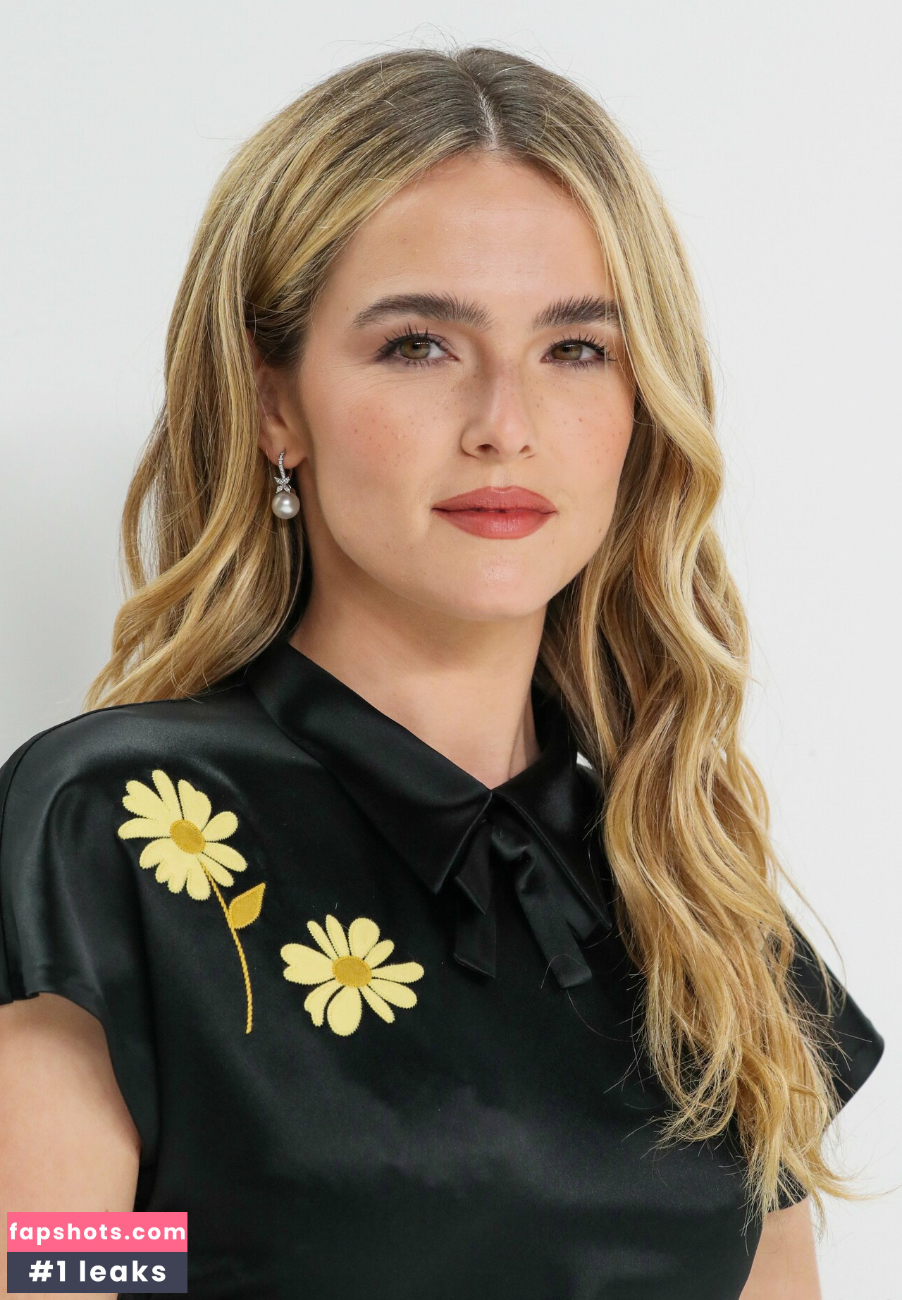 Zoey Deutch Nahé úniky fotek pouze od fanoušků #241 - Fapshots