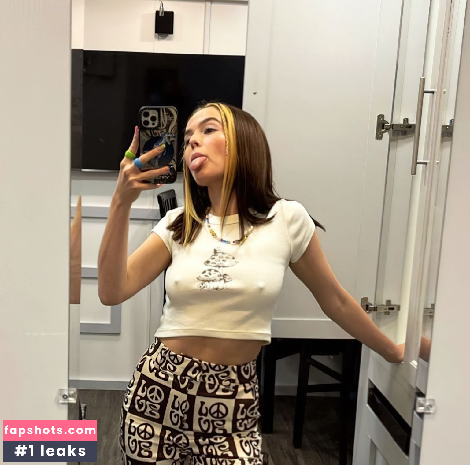 Zoey Deutch Nahé úniky fotek pouze od fanoušků #243 - Fapshots