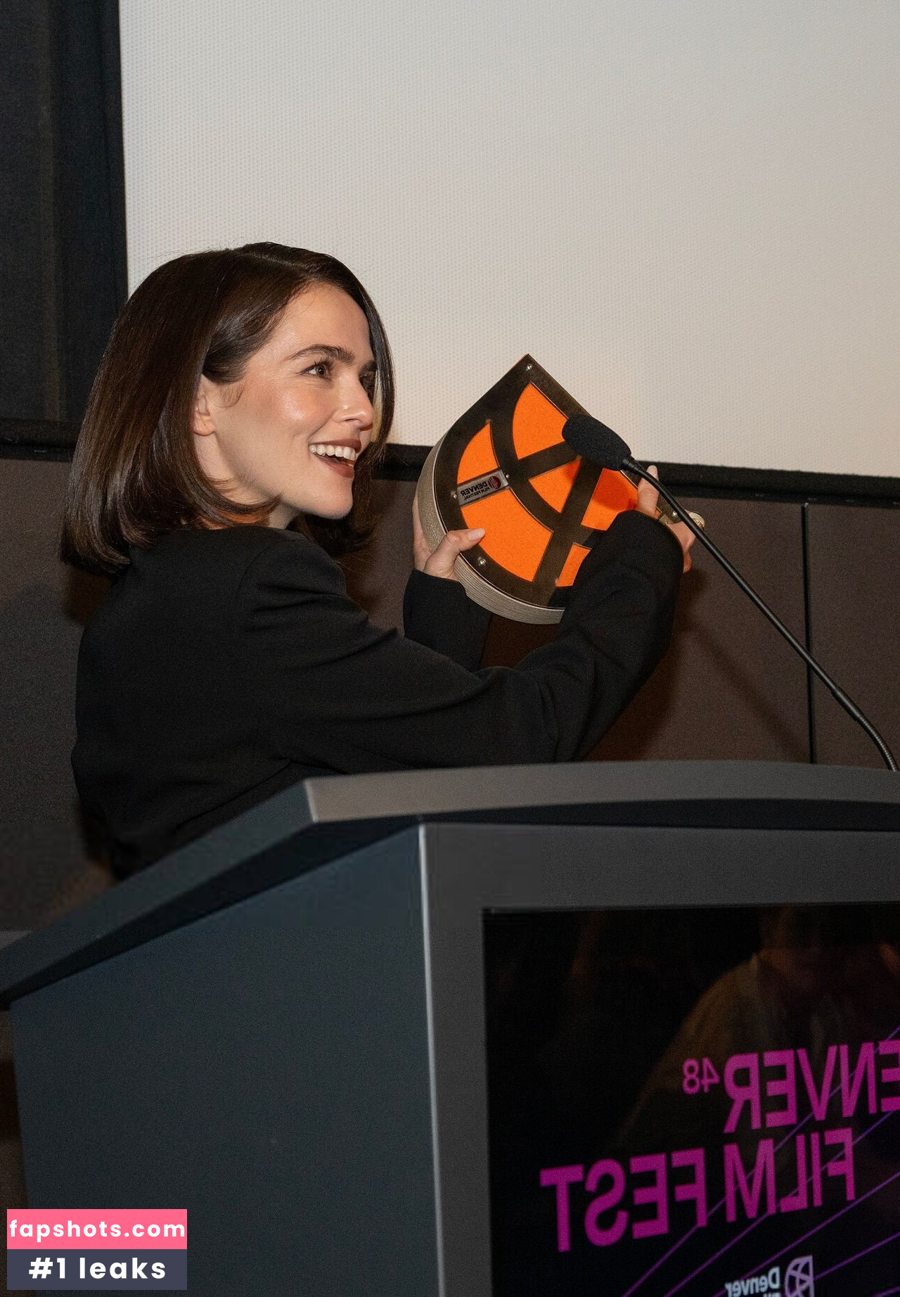 Zoey Deutch Nahé úniky fotek pouze od fanoušků #36 - Fapshots