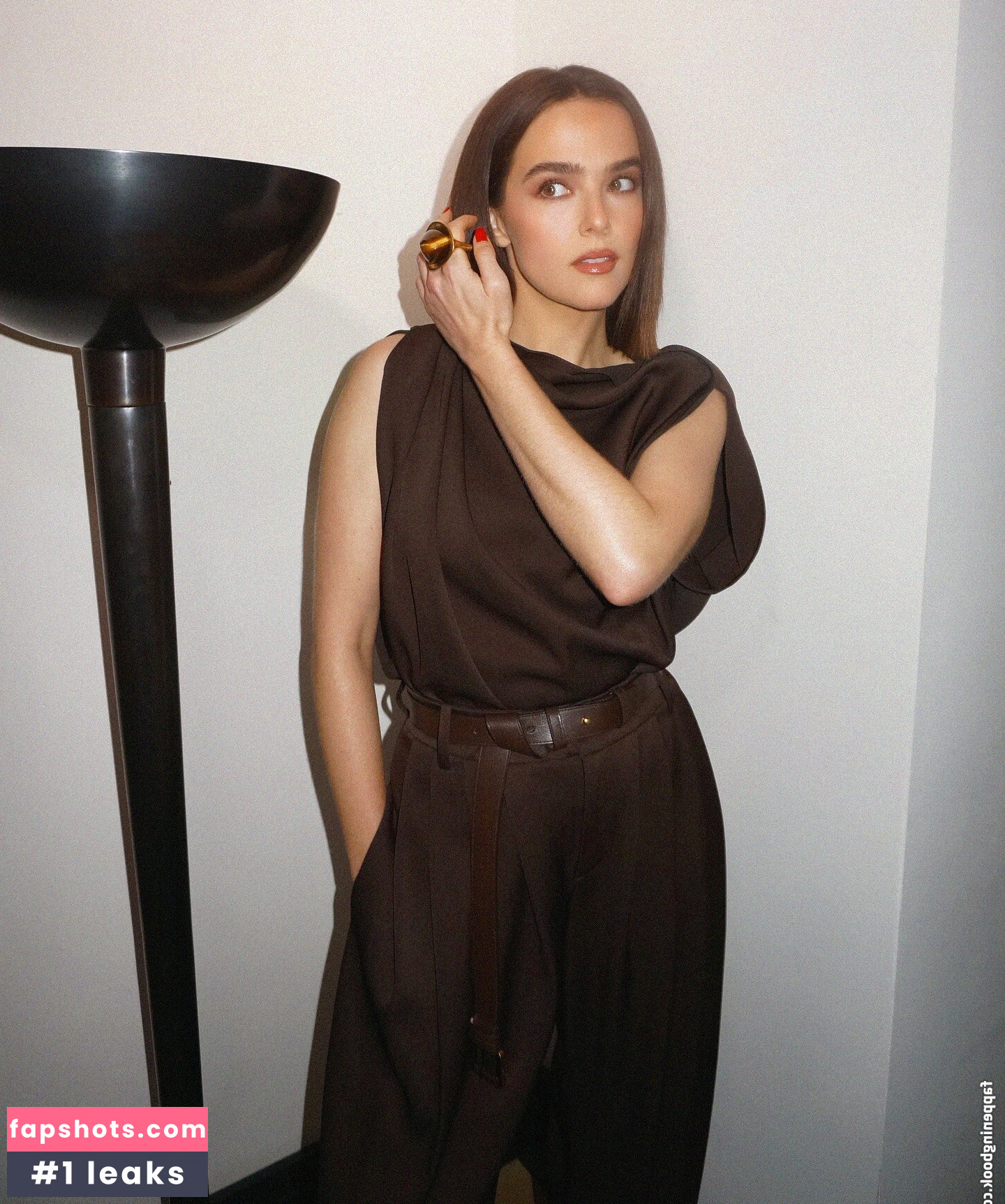 Zoey Deutch Nahé úniky fotek pouze od fanoušků #73 - Fapshots