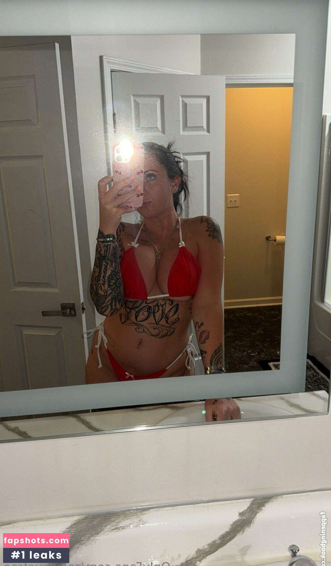 zoeylovefree gallery photo #2