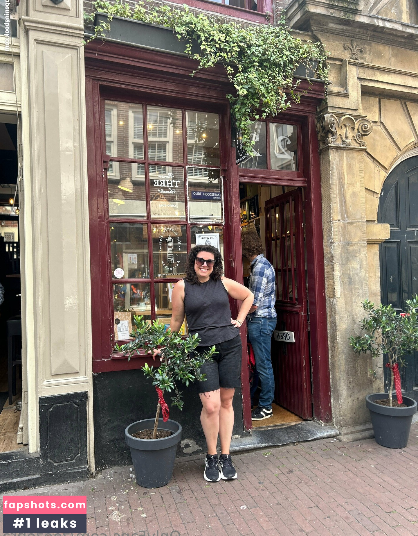 zoezebra gallery photo #4