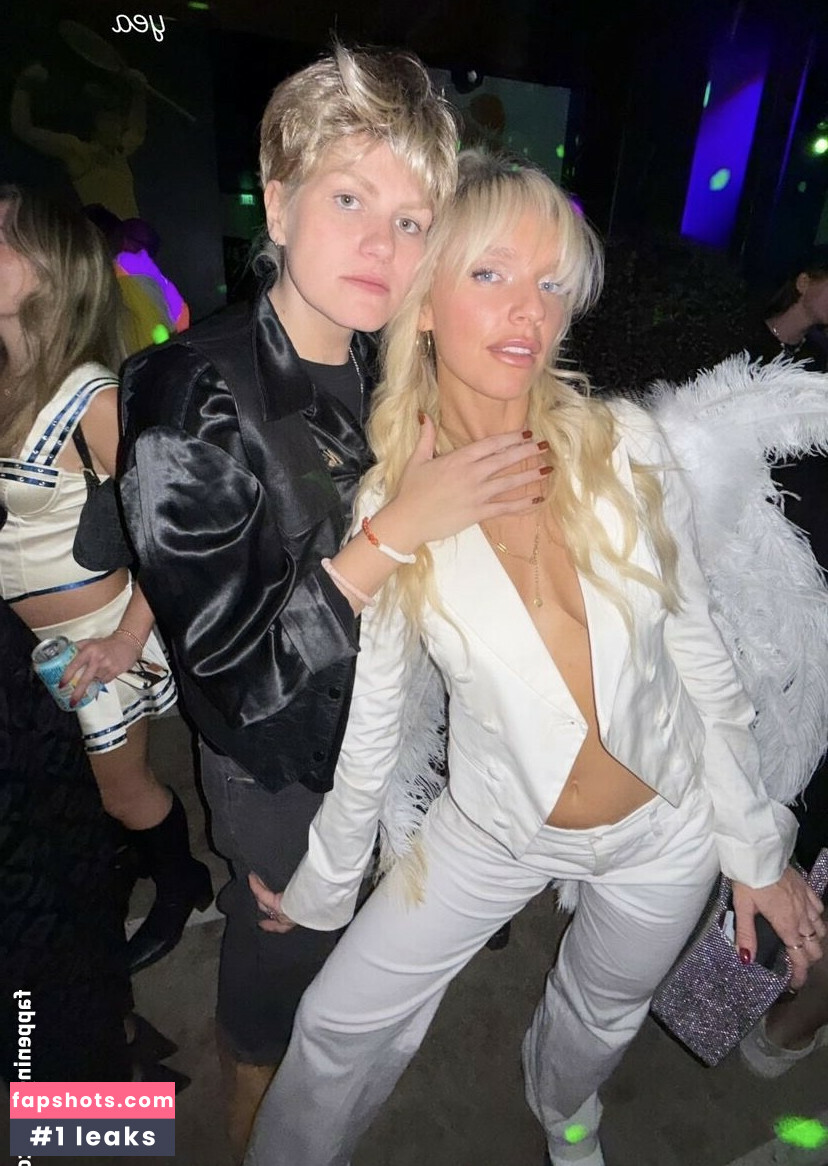 Zolita Nude Leaks OnlyFans Photos #23 - LeakJerk