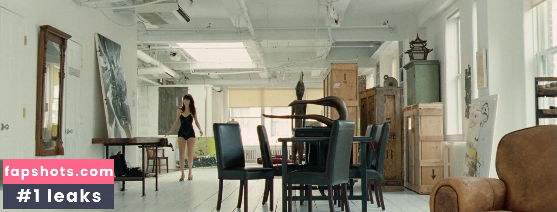 Zooey Deschanel gallery photo #101