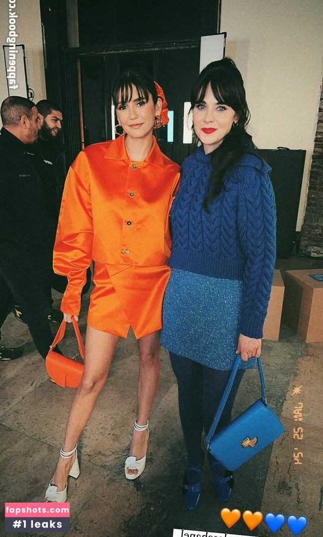 Zooey Deschanel gallery photo #27