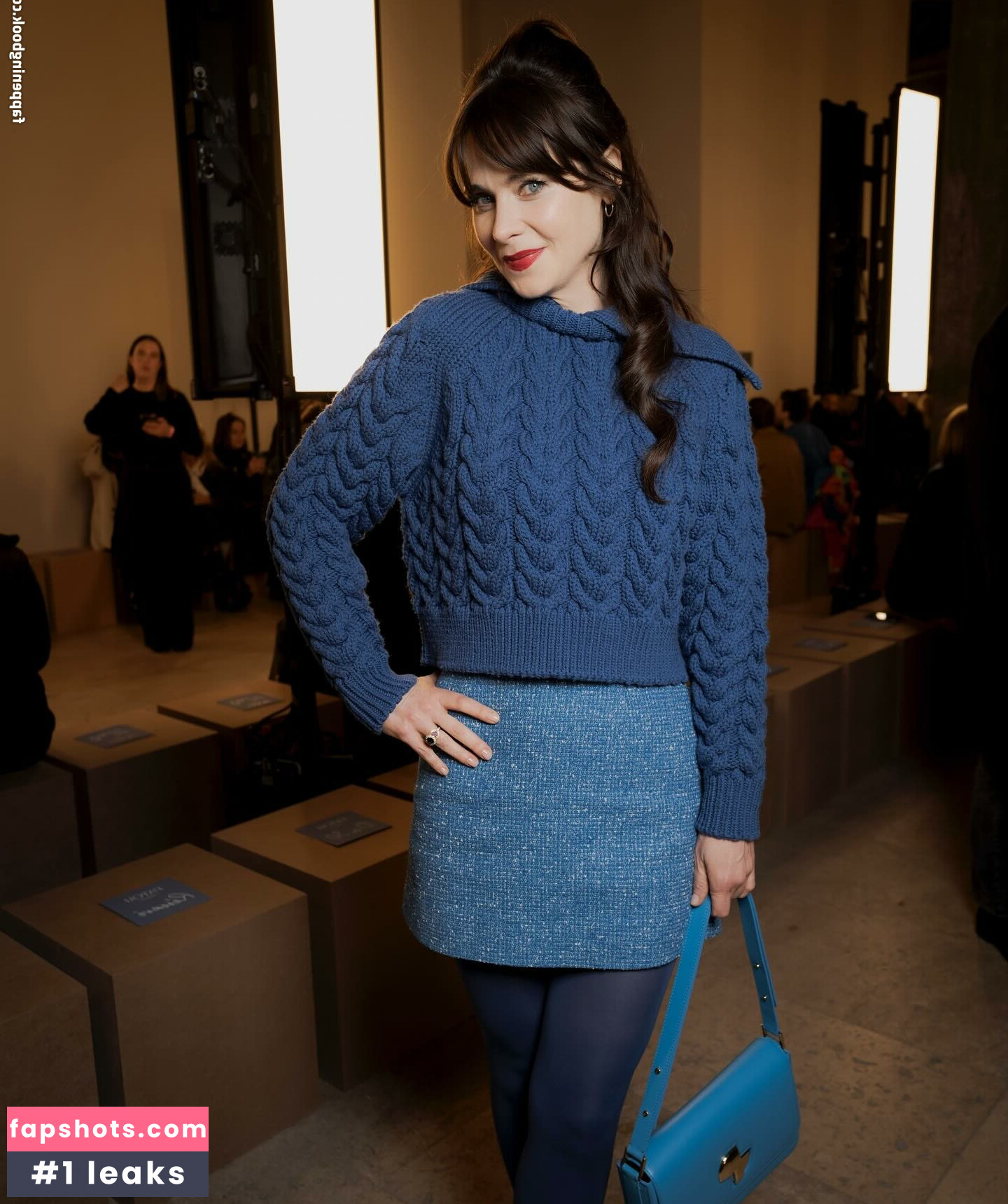 Zooey Deschanel gallery photo #28