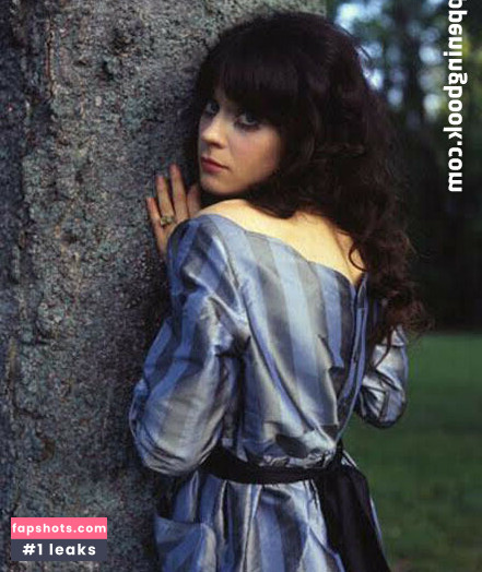 Zooey Deschanel gallery photo #48