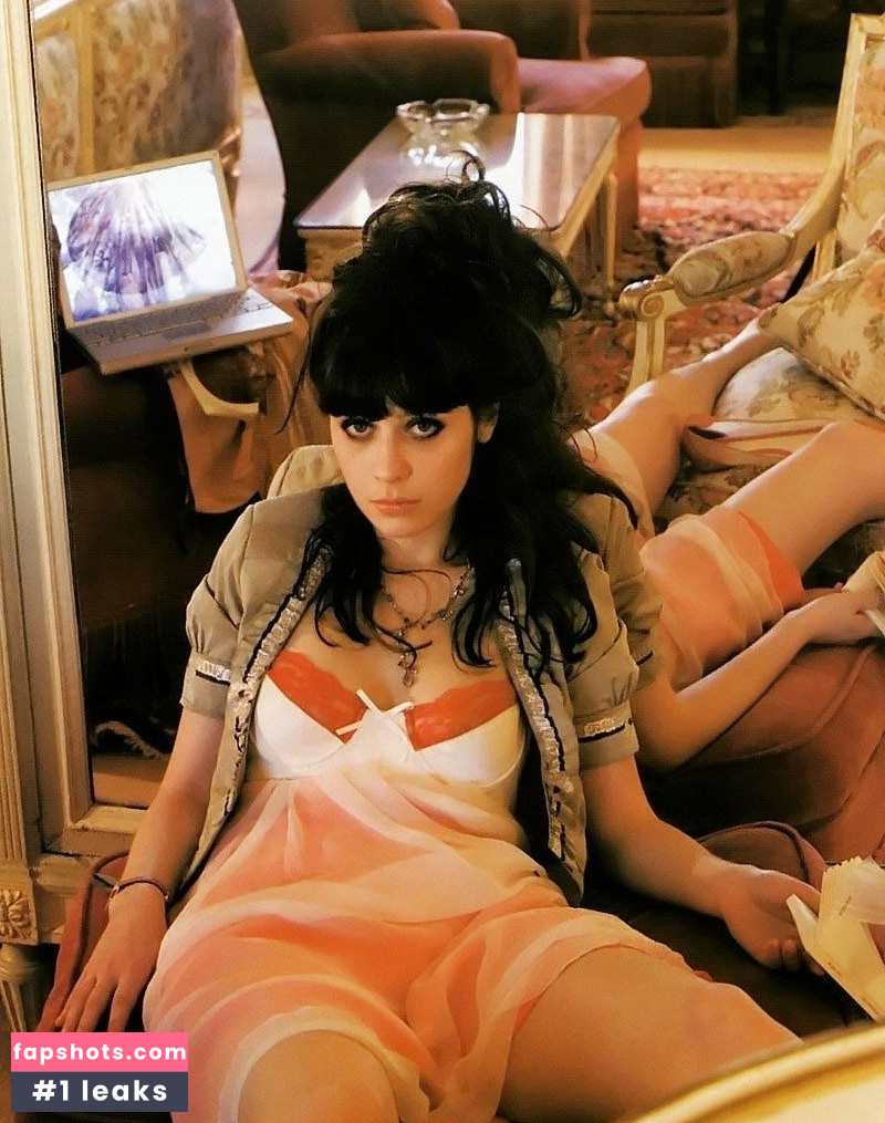 Zooey Deschanel gallery photo #67