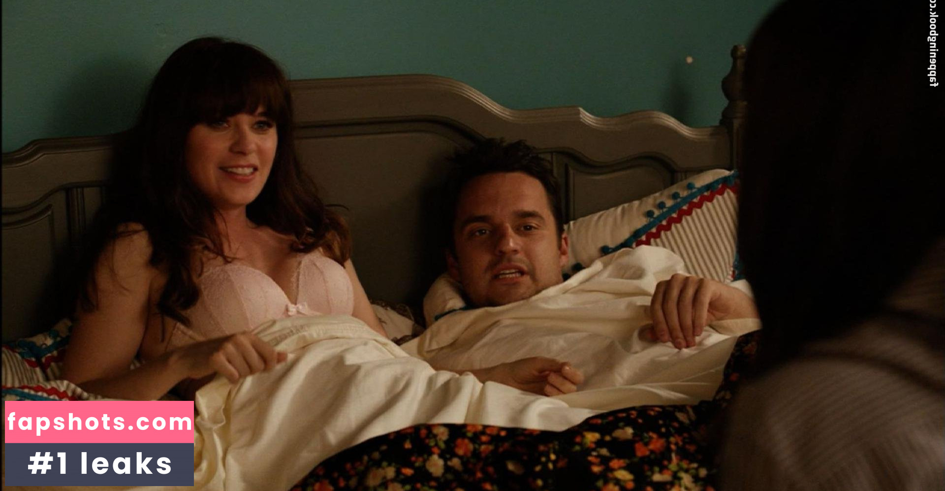 Zooey Deschanel gallery photo #87