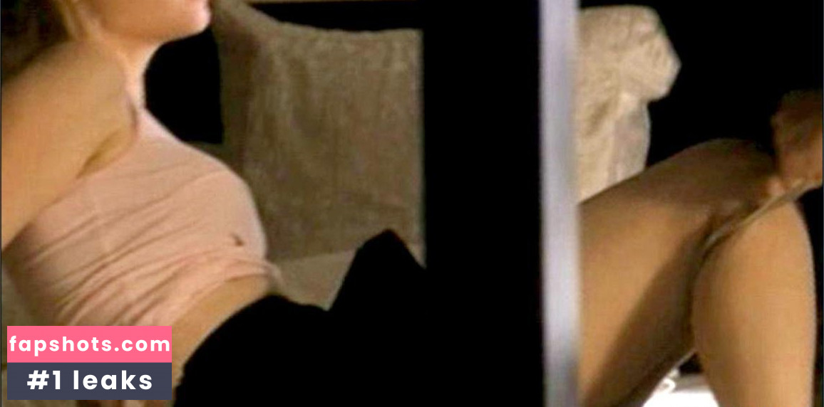 Zooey Deschanel gallery photo #92