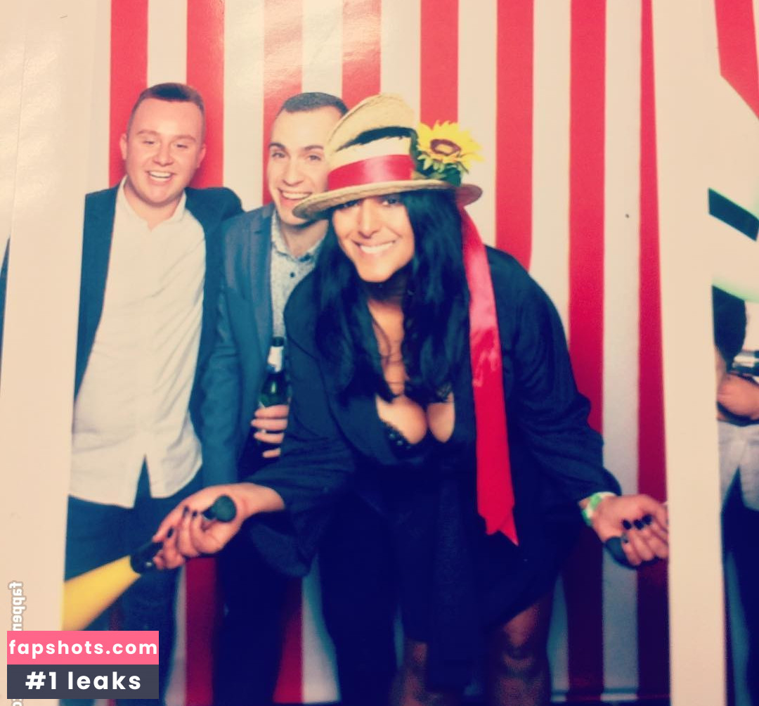 Zora Suleman gallery photo #2