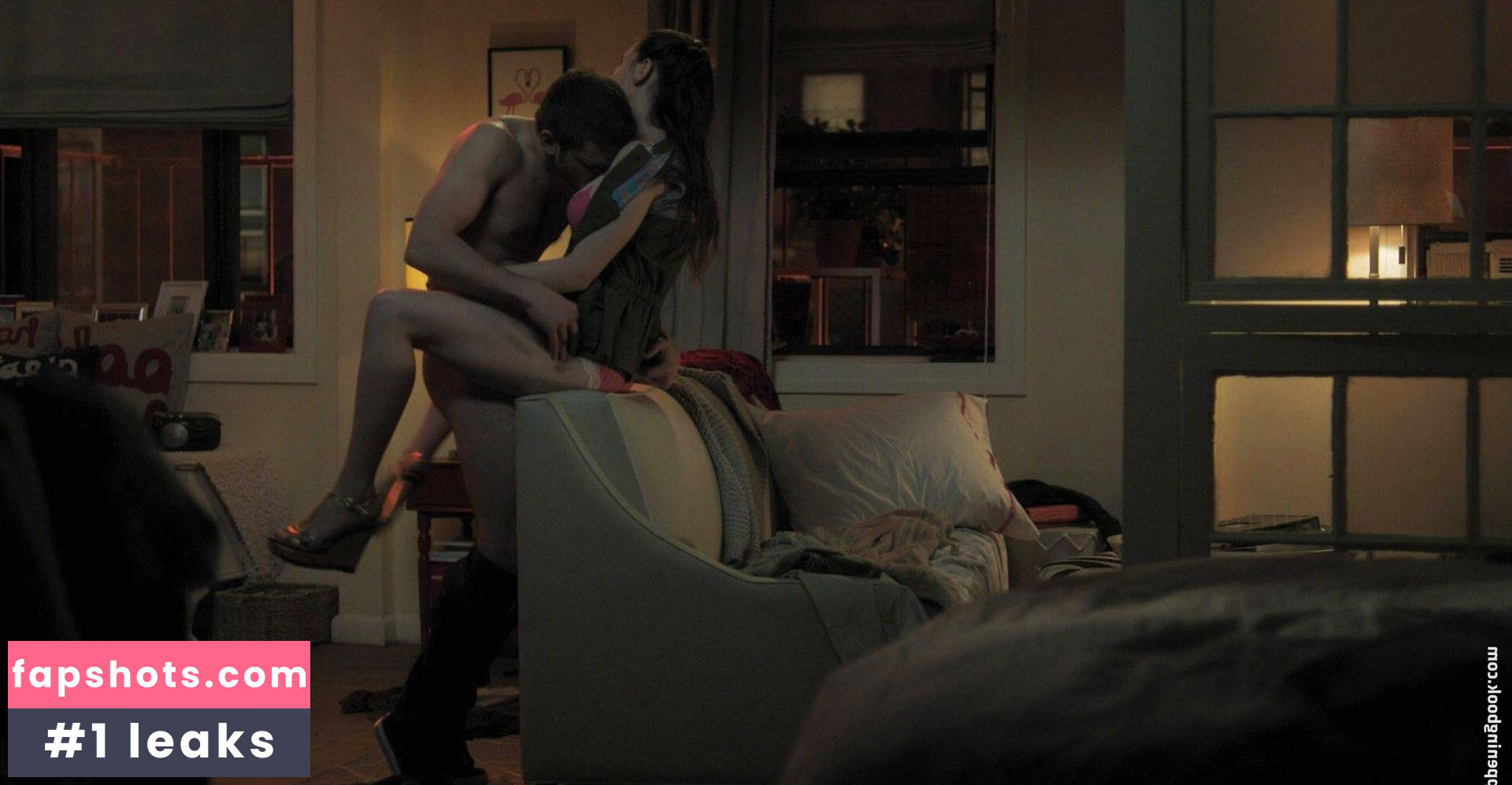 Zosia Mamet gallery photo #7