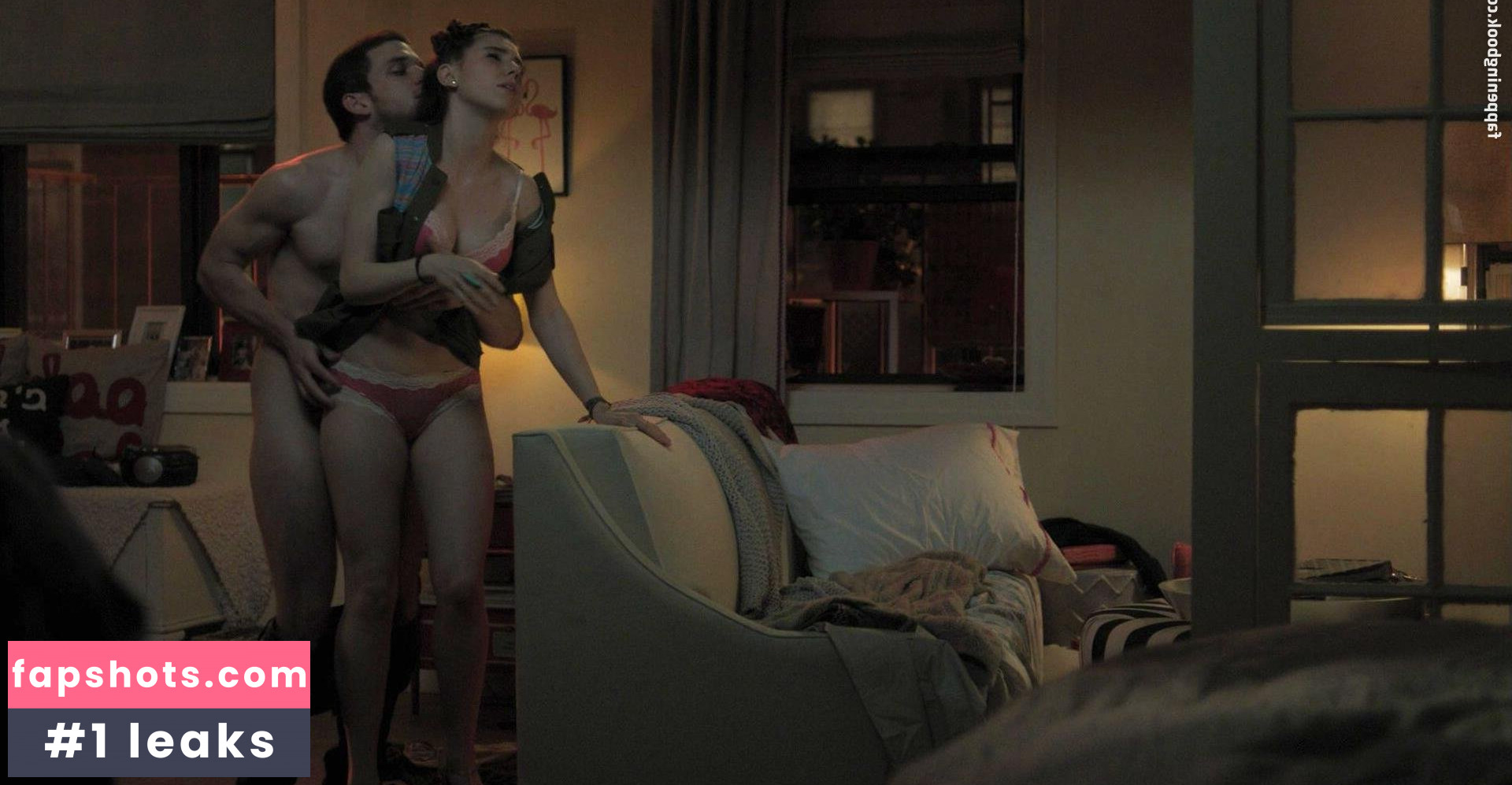 Zosia Mamet gallery photo #9