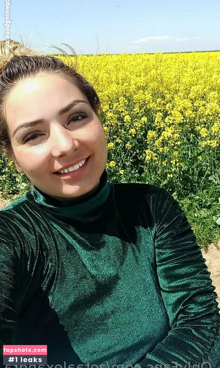 zotaalexandra gallery photo #17